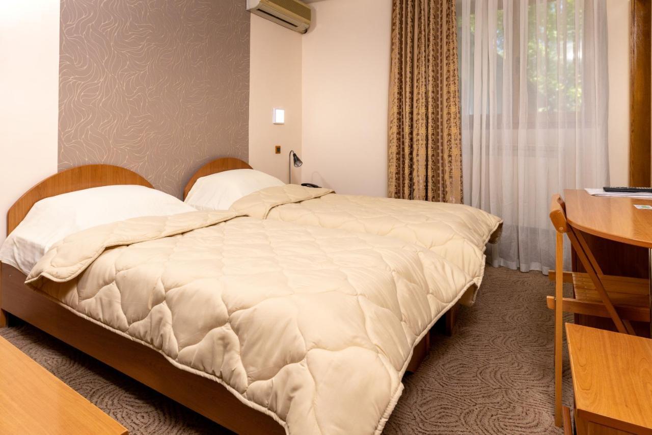 Hotel Kanet Skopje Exterior foto