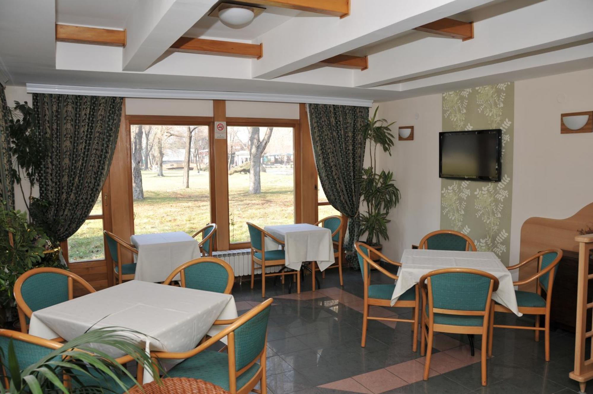 Hotel Kanet Skopje Exterior foto